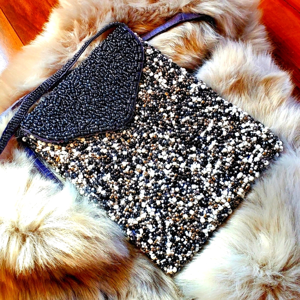 UNKNOWN BRAND Mini Beaded Shoulderbag(NWOT)